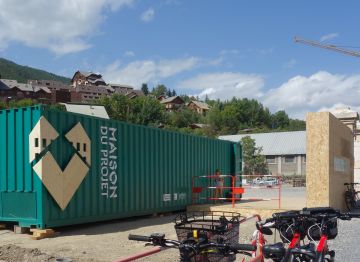 container_cdv.jpg